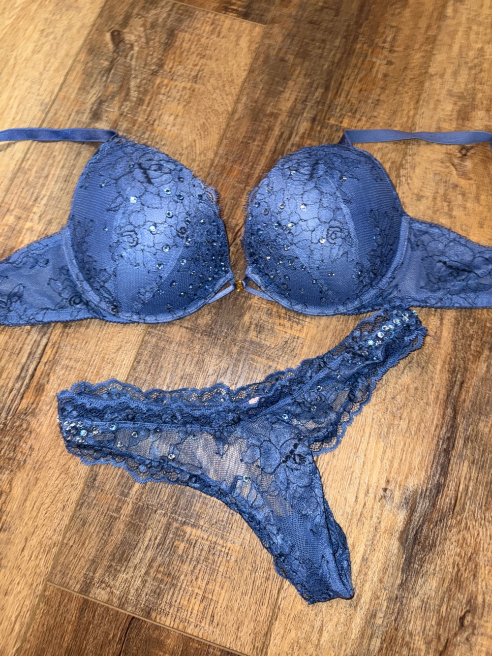 34DD Victorias Secret Push-up Bra Denim Blue Lace Rhinestones & Thong Panty Set
